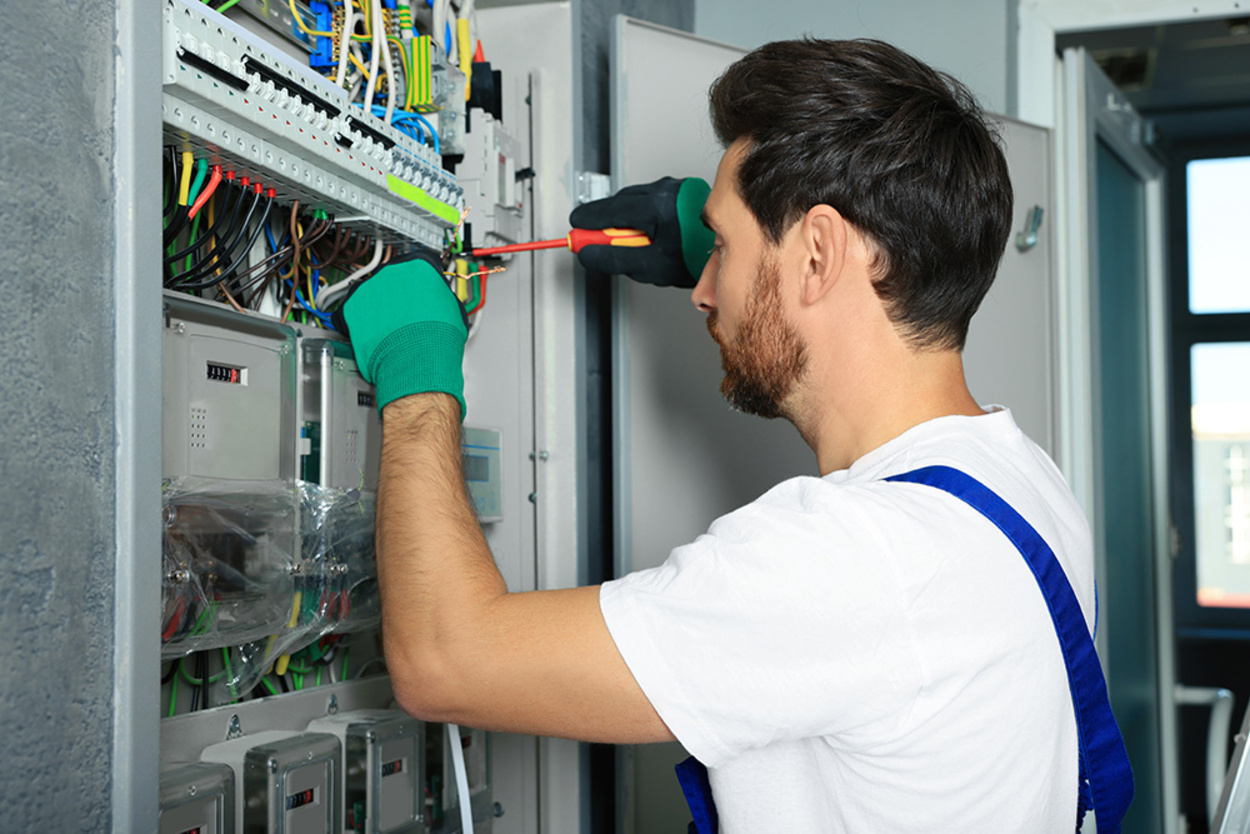 Nieder­spannungs­anlagen bei Elektrofirma Thomas Leisegang in Wermsdorf